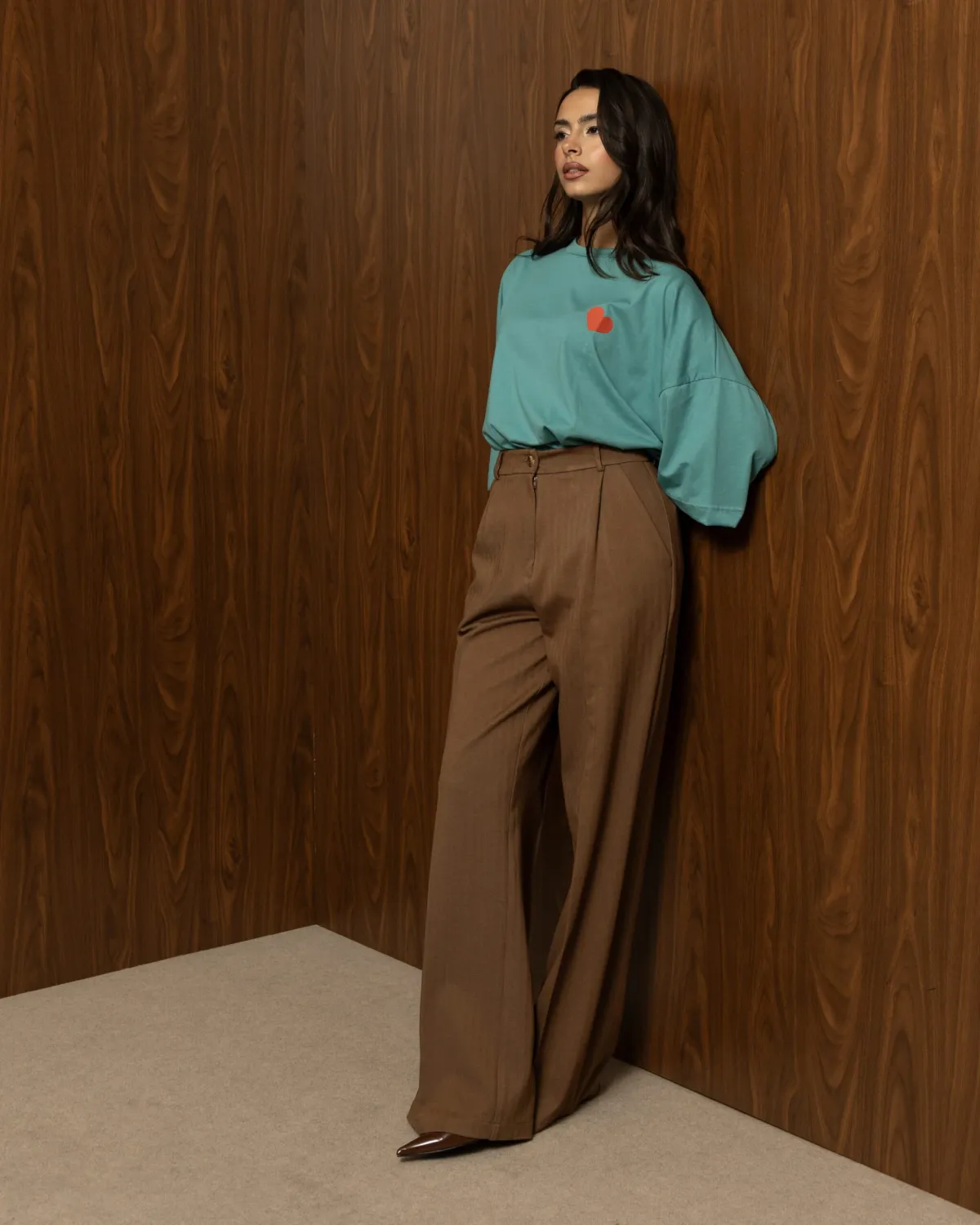 MOCHA FRAME PANTS – Ψηλόμεσο καφέ παντελόνι σε ίσια γραμμή