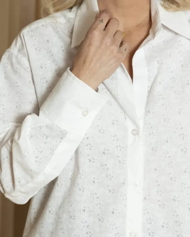 WHITE LIGHT SHIRT