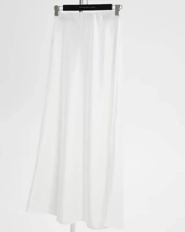 WHITE MAXI SKIRT