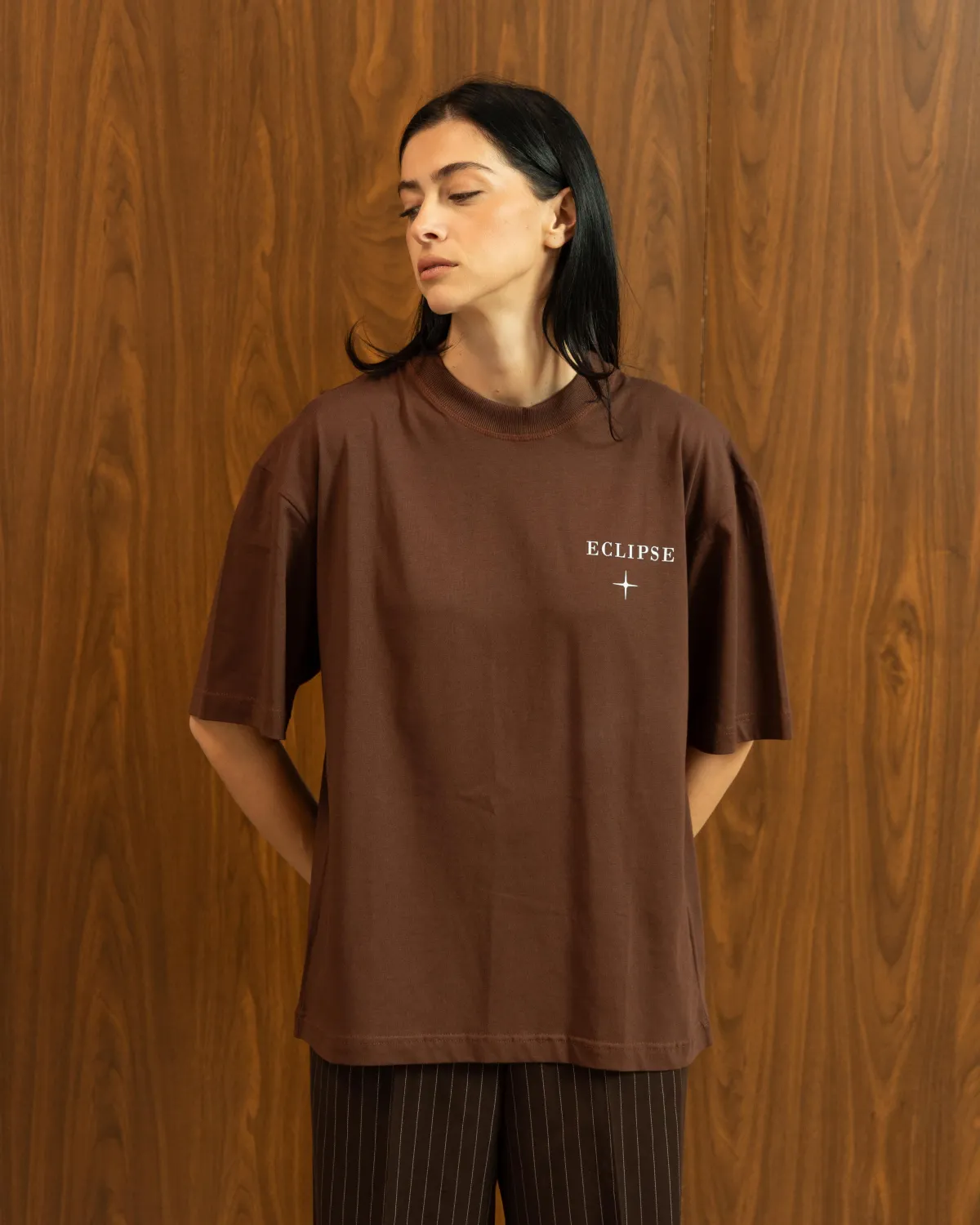 BROWN BOTH CAN BE TRUE GRAPHIC T-SHIRT