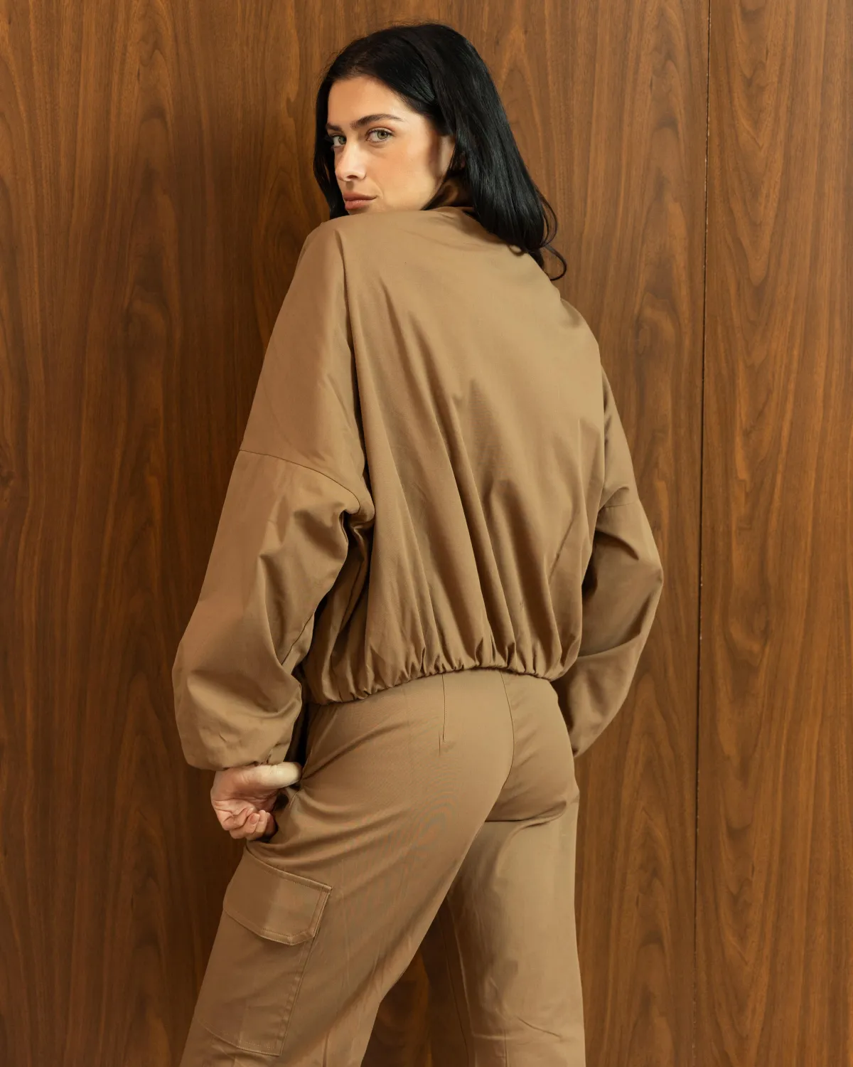 BEIGE CROPPED ZIP-UP JACKET