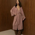 WHISPERED BLUSH KIMONO – Μακρύ κιμονό με ζώνη σε dusty rose απόχρωση